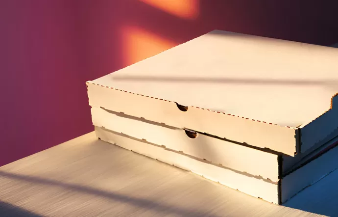 Sturdy and Heat-Retaining, Our Pizza Boxes Ensure Freshness While Displaying Bold Branding.