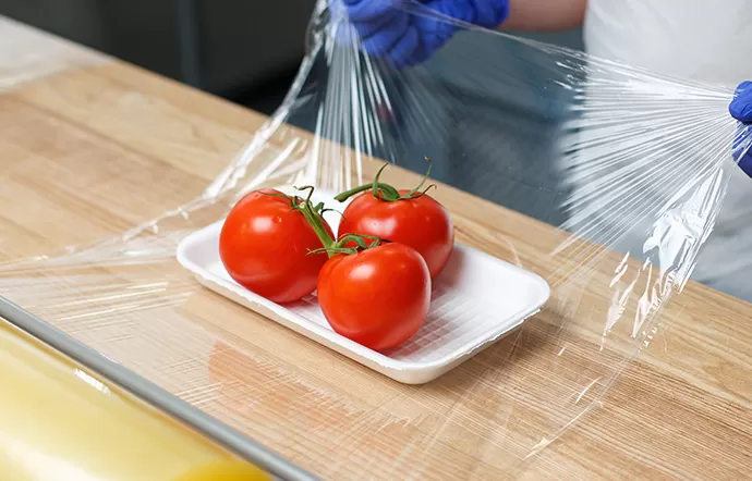 How Do Foodservice Films Help Maintain Food Freshness and Extend Shelf Life?