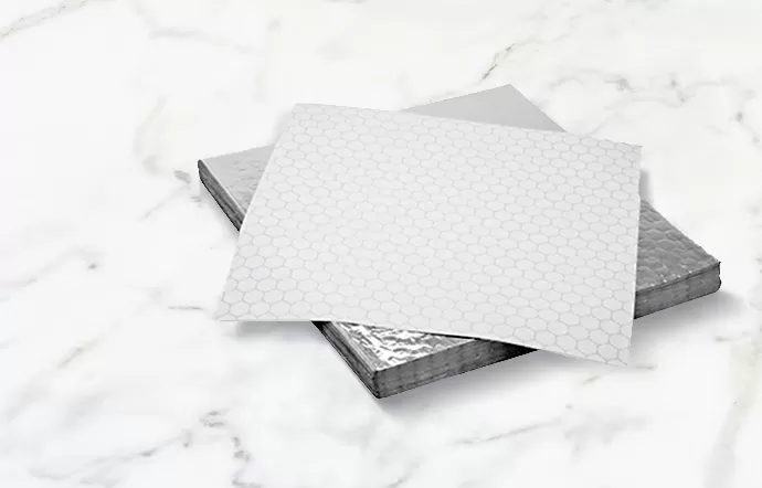 How Do Insulated Foil Sheets Help Retain Food Temperature?