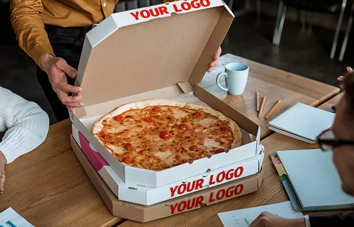 How Do Branded Pizza Boxes Enhance Customer Experience and Loyalty?